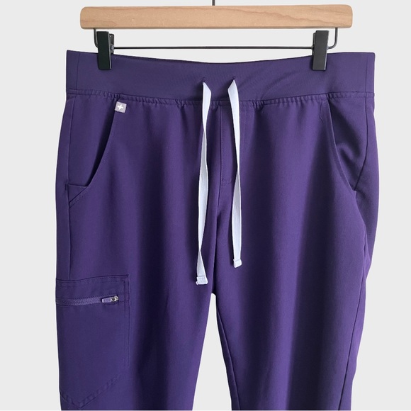 Figs Zamora Jogger Scrub Pants Bottoms Joggers Purple Jam Medium Petite - Picture 3 of 8
